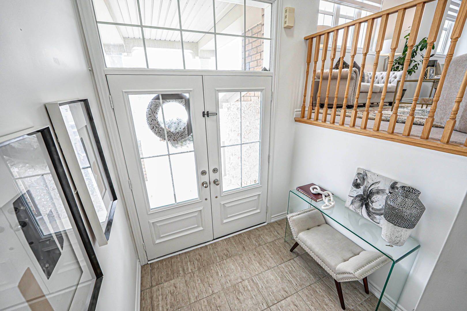 East Gwillimbury, ON L0G 1M0,87 Ridge Gate CRES