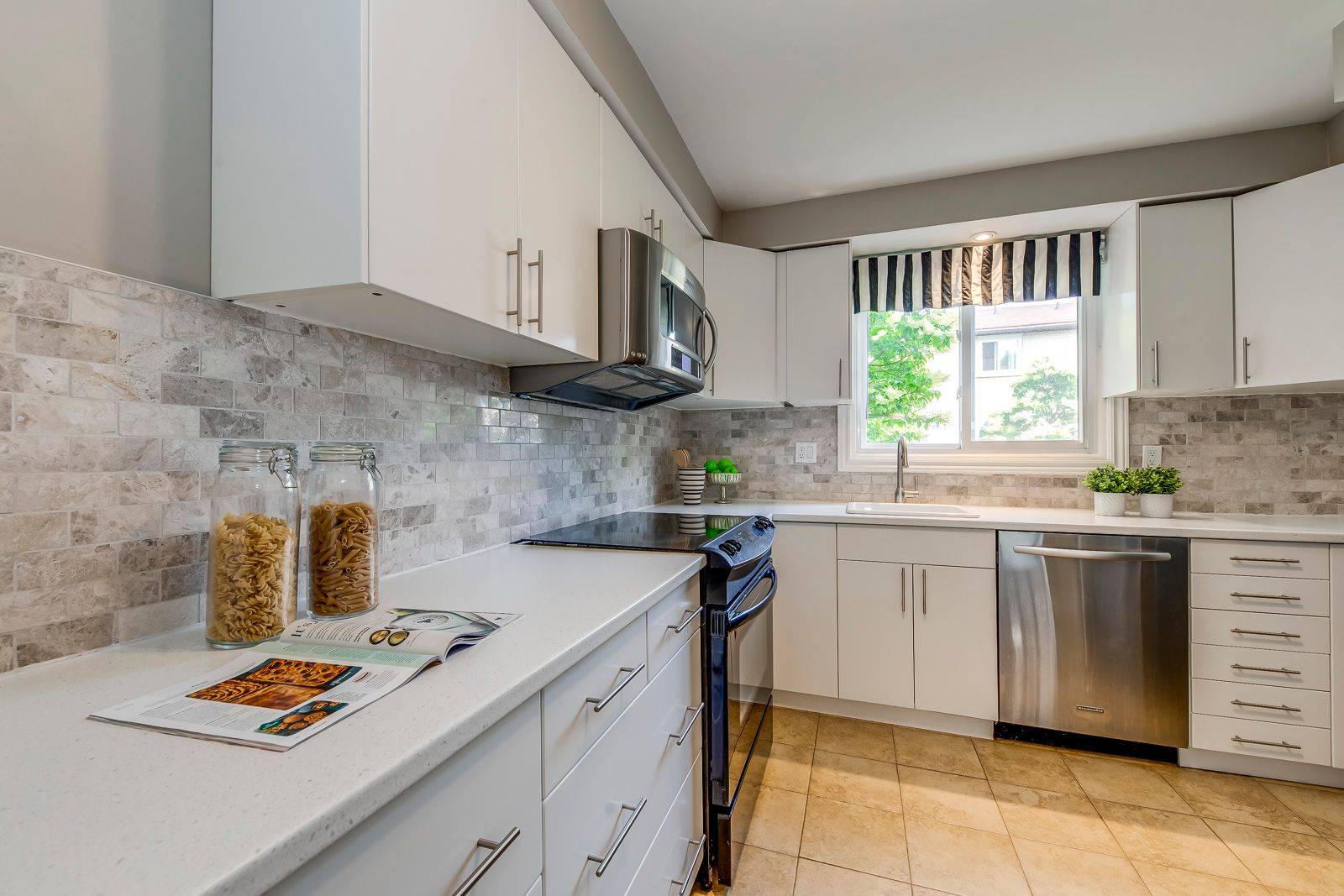 Oakville, ON L6H 1X7,1444 Sixth Line #26