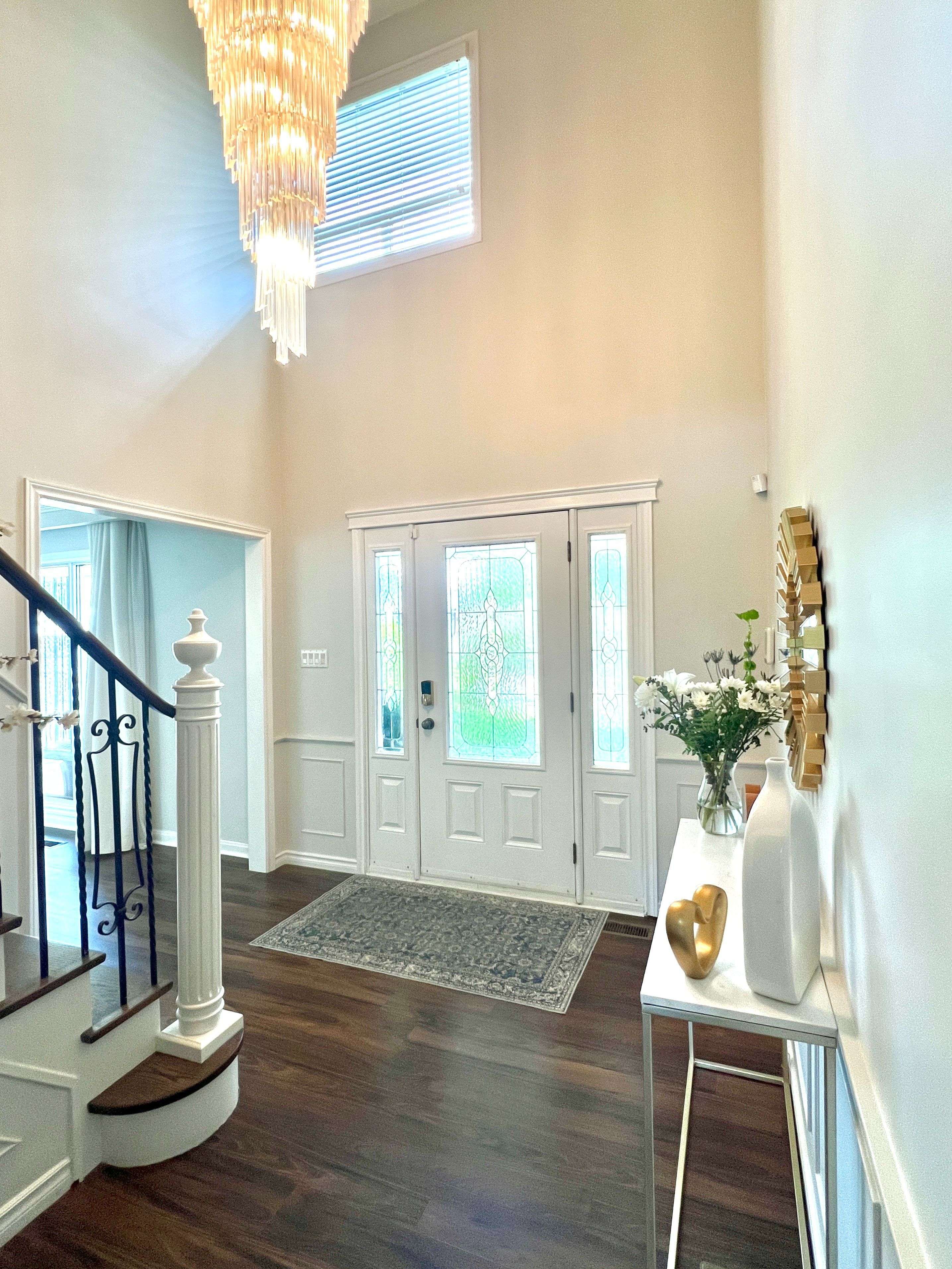Mississauga, ON L5A 1E1,2092 Sava CRES
