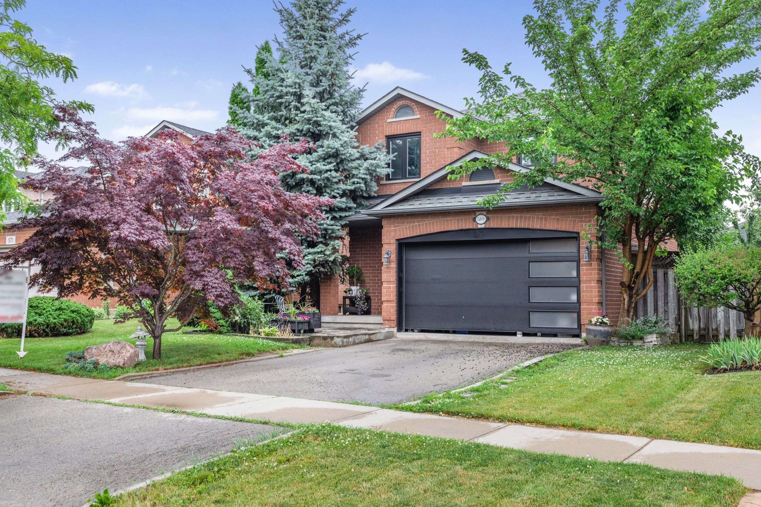 569 Phoebe CRES, Burlington, ON L7L 6H7