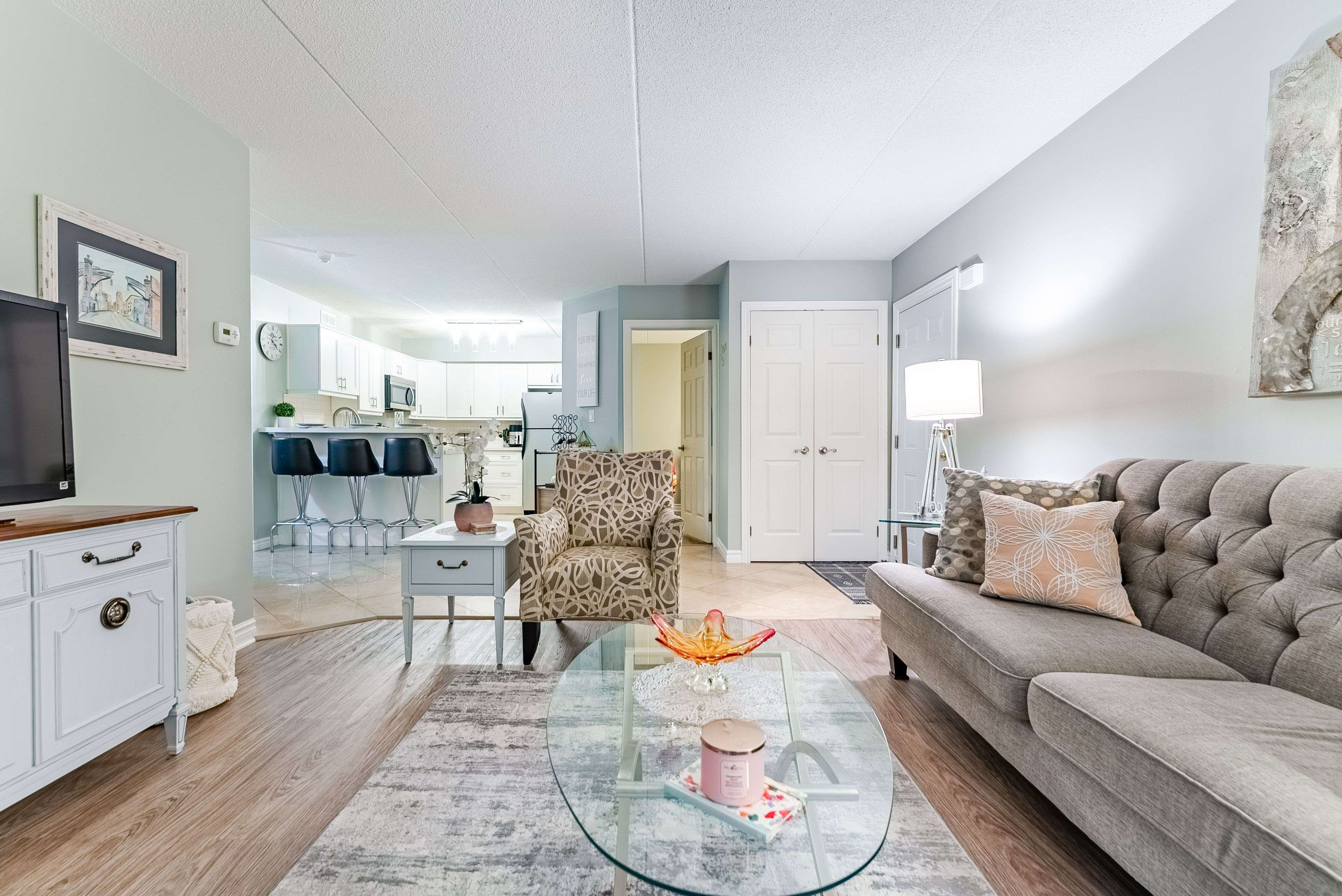 2040 Cleaver AVE #218, Burlington, ON L7M 4C4