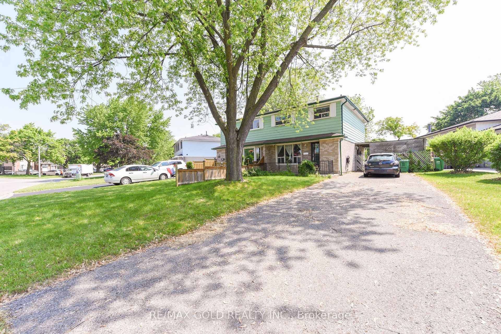 Brampton, ON L6S 1H9,29 Glenmore CRES
