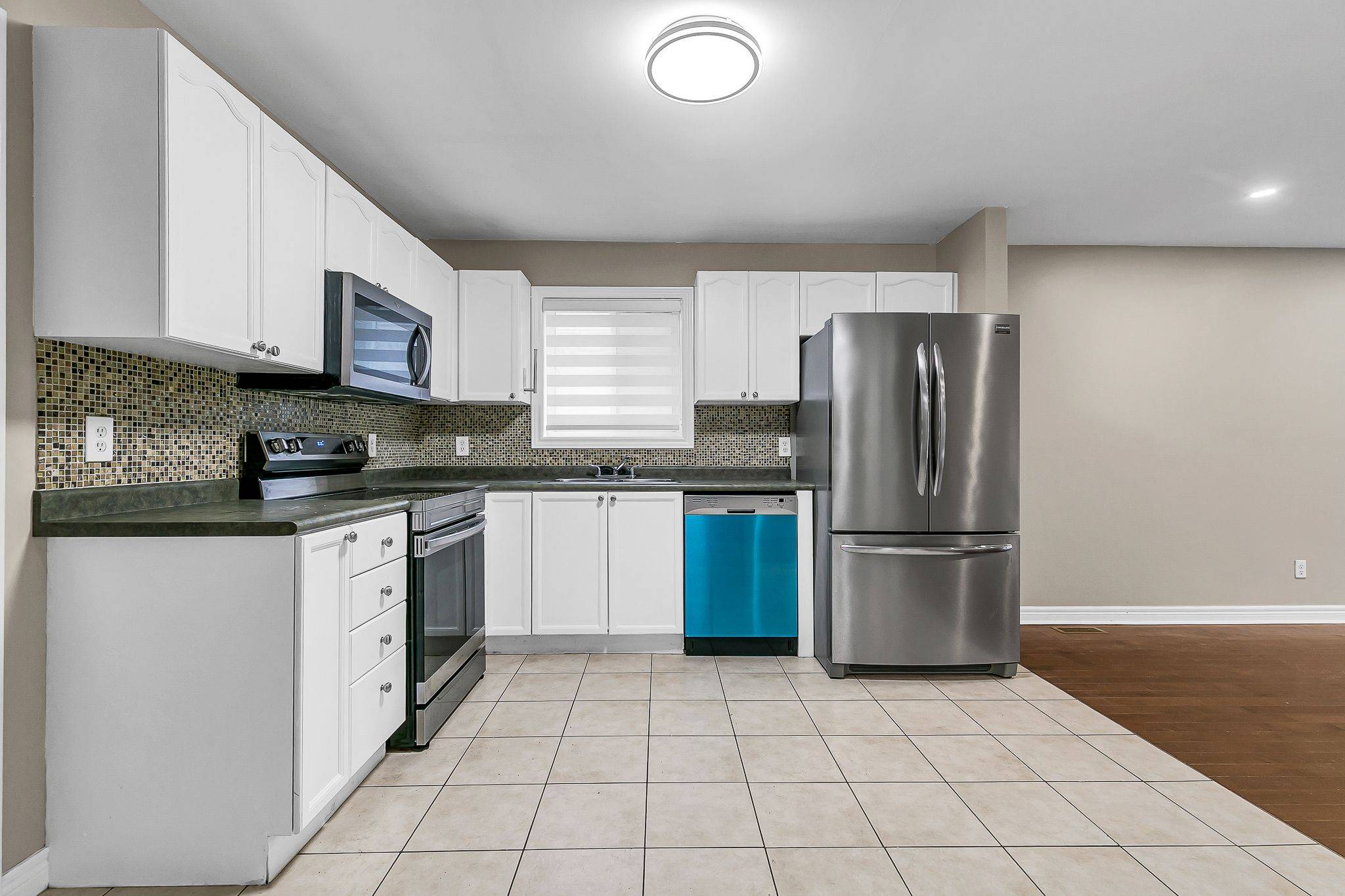 Windsor, ON N8P 1N4,2477 Trappers AVE E