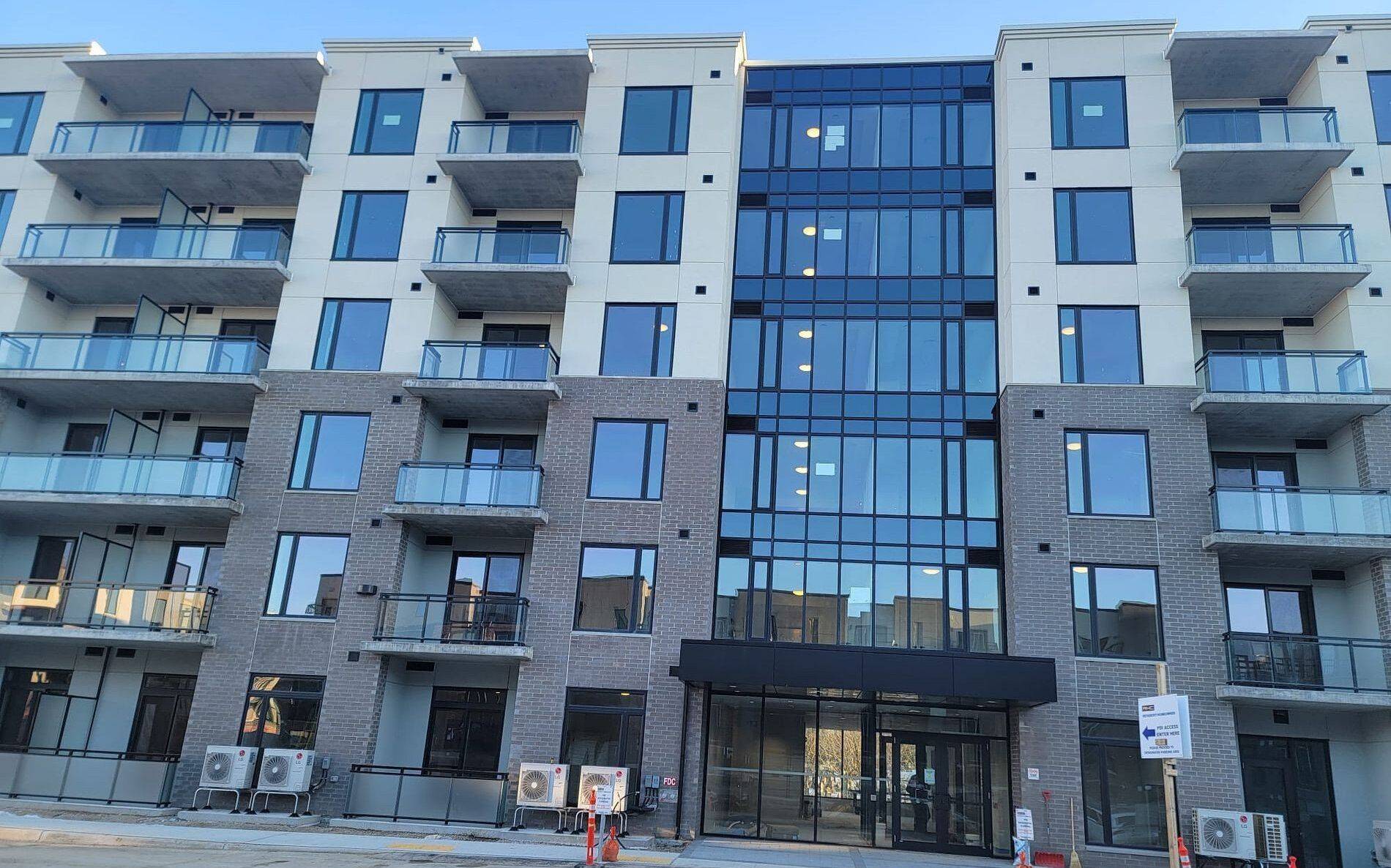 107 Roger ST #214, Waterloo, ON N2J 0G3
