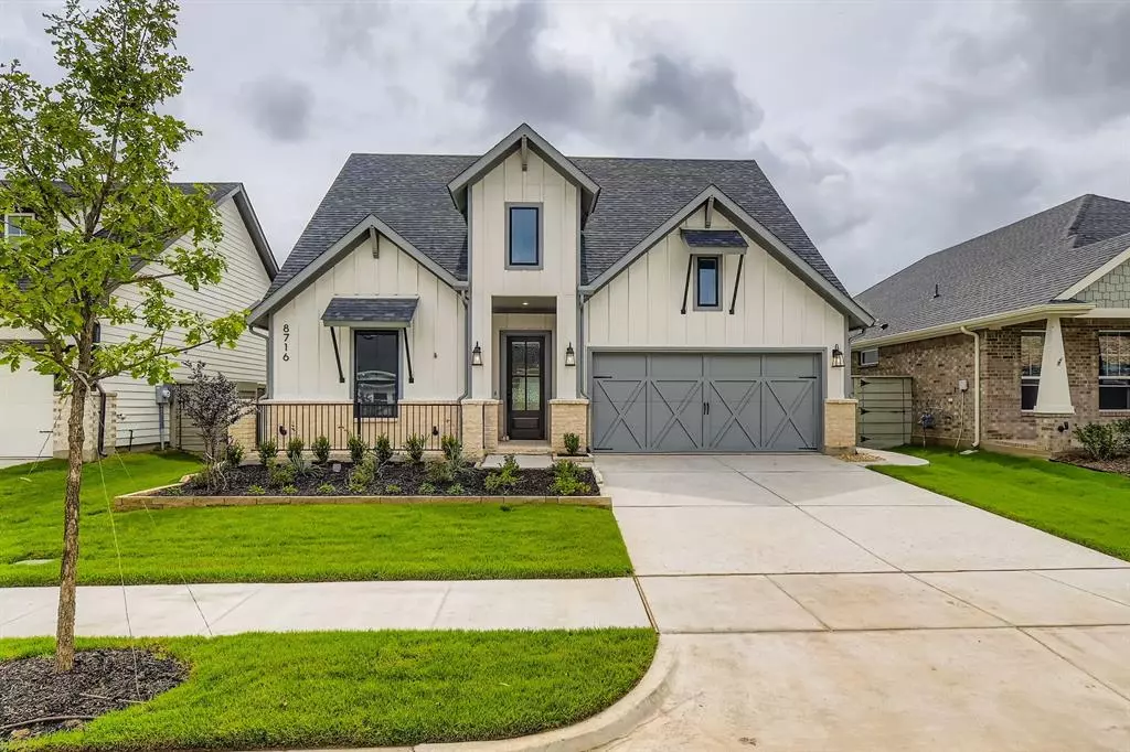 Justin, TX 76247,8716 Bur Oak Drive