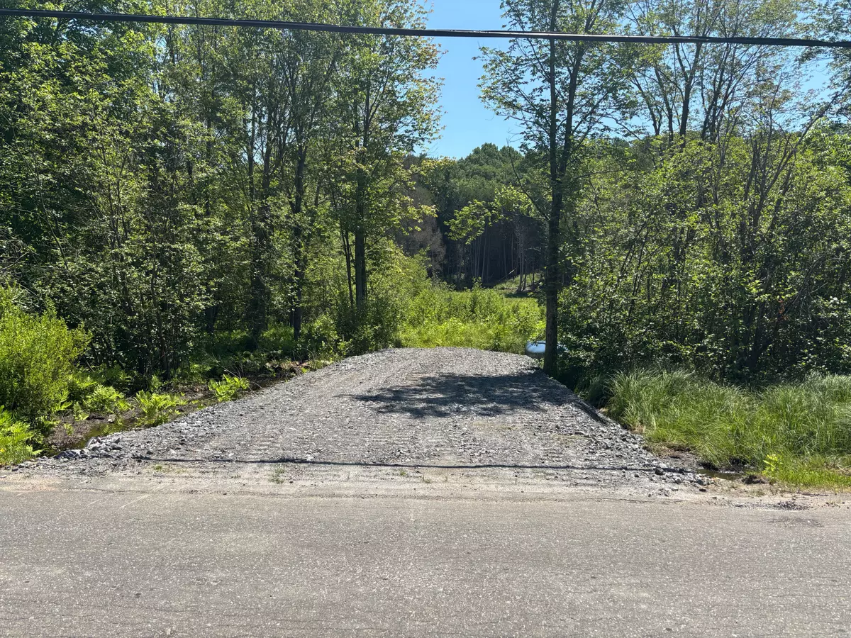 Muskoka Lakes, ON P0B 1M0,0 Rosseau Lake Rd. 1 RD