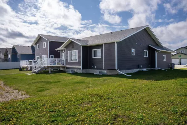 Whitecourt, AB T7S 0G4,18 Riverdale Bend