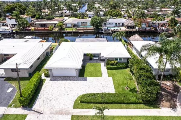 Pompano Beach, FL 33060,911 SE 5th Ave