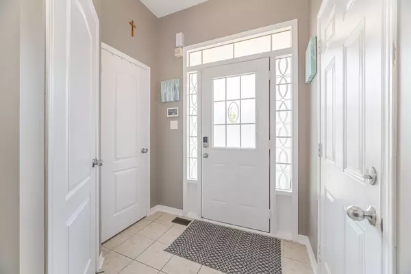 Mississauga, ON L5M 0L5,5153 Angel Stone DR