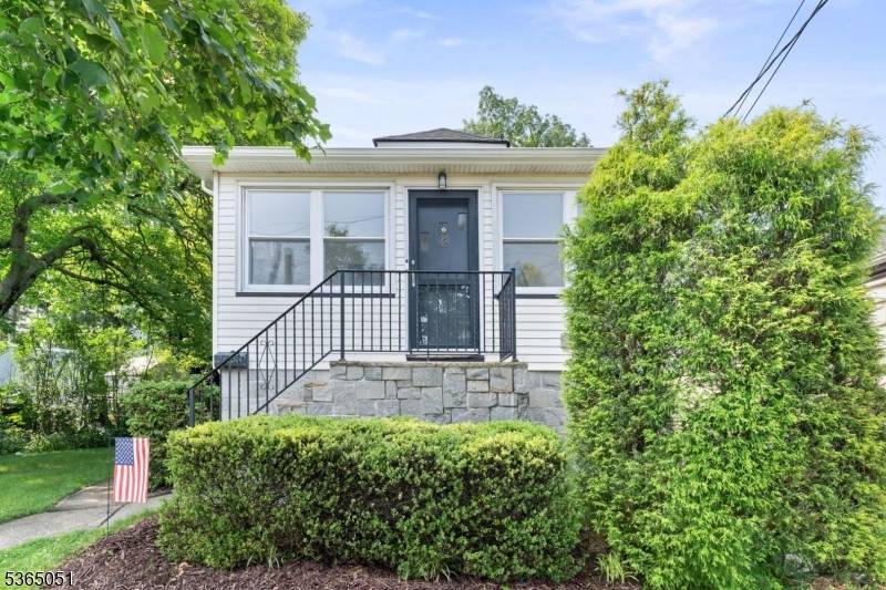 Hawthorne Boro, NJ 07506,268 Warburton Ave