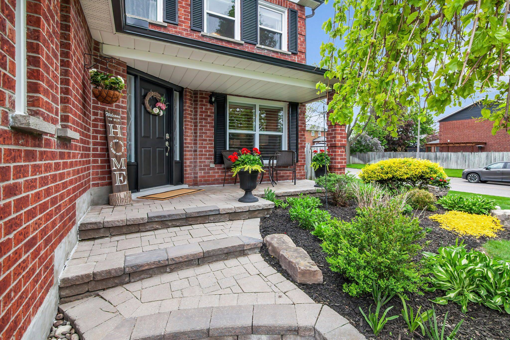 Whitby, ON L1R 1R9,10 Ennisclare PL
