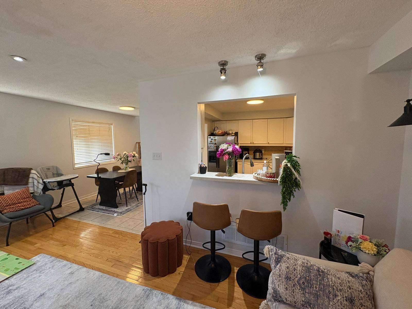 Mississauga, ON L5M 6W6,3070 Wrigglesworth CRES #Main & 2nd floor