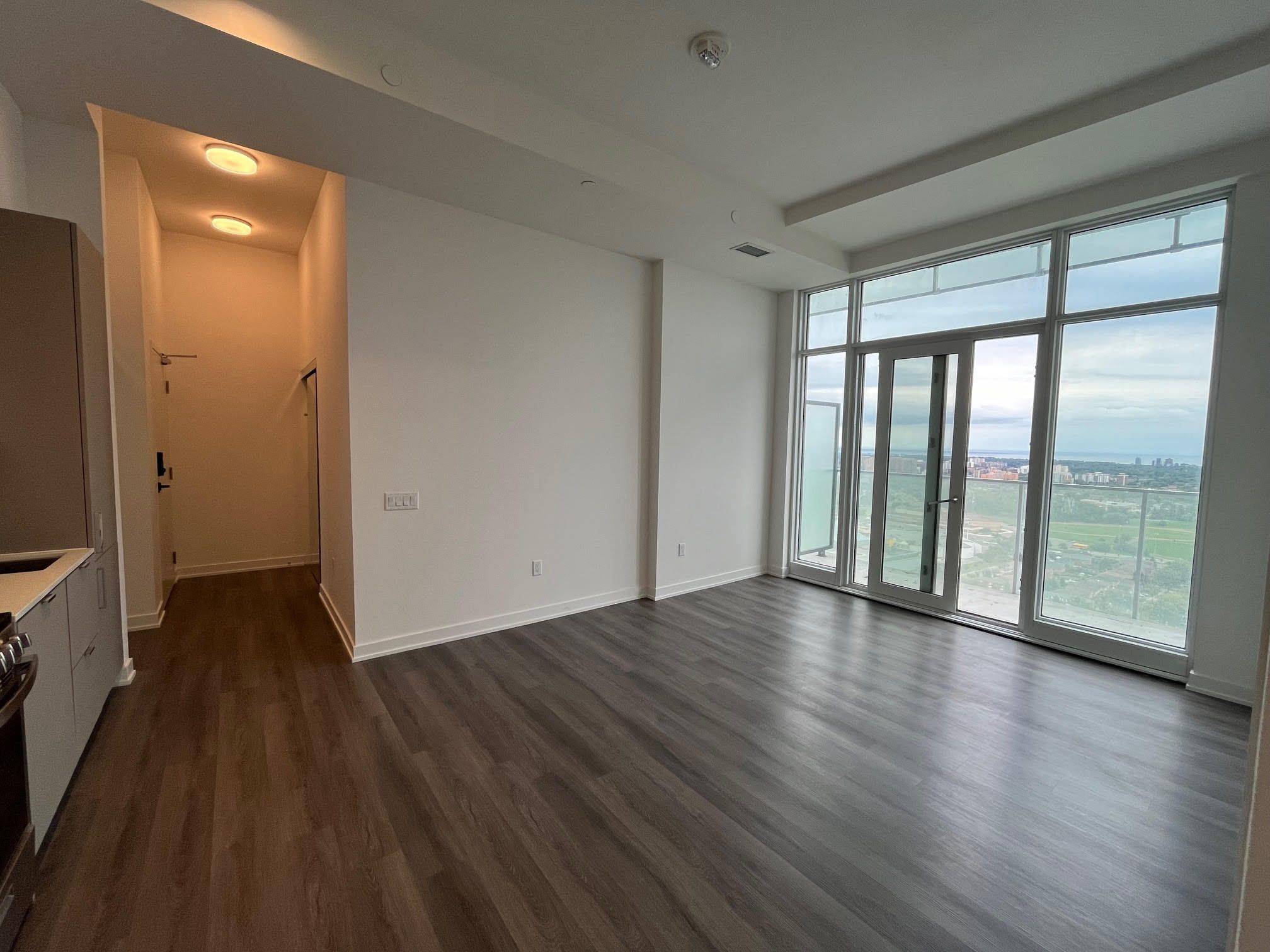 Mississauga, ON L5B 0M4,3883 Quartz RD #2505