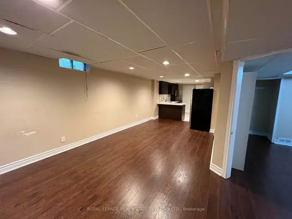 Mississauga, ON L5N 6P5,3239 Pebblewood RD