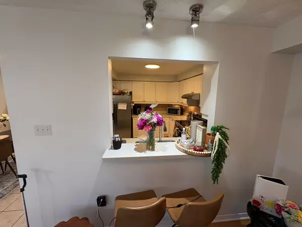 Mississauga, ON L5M 6W6,3070 Wrigglesworth CRES #Main & 2nd floor