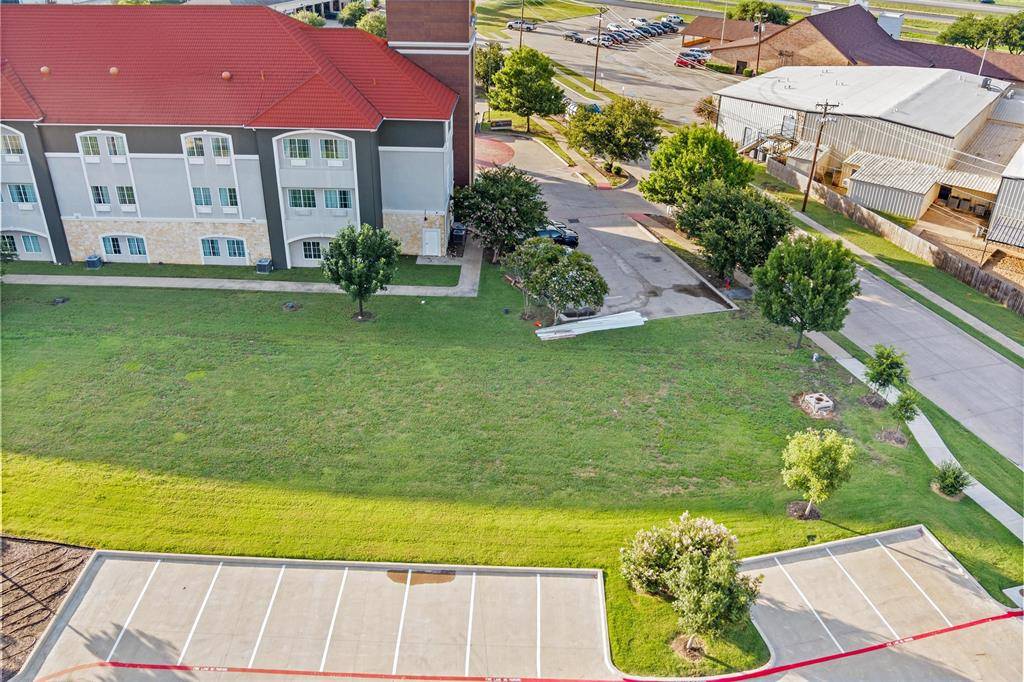 Waxahachie, TX 75165,0 Northgate Drive