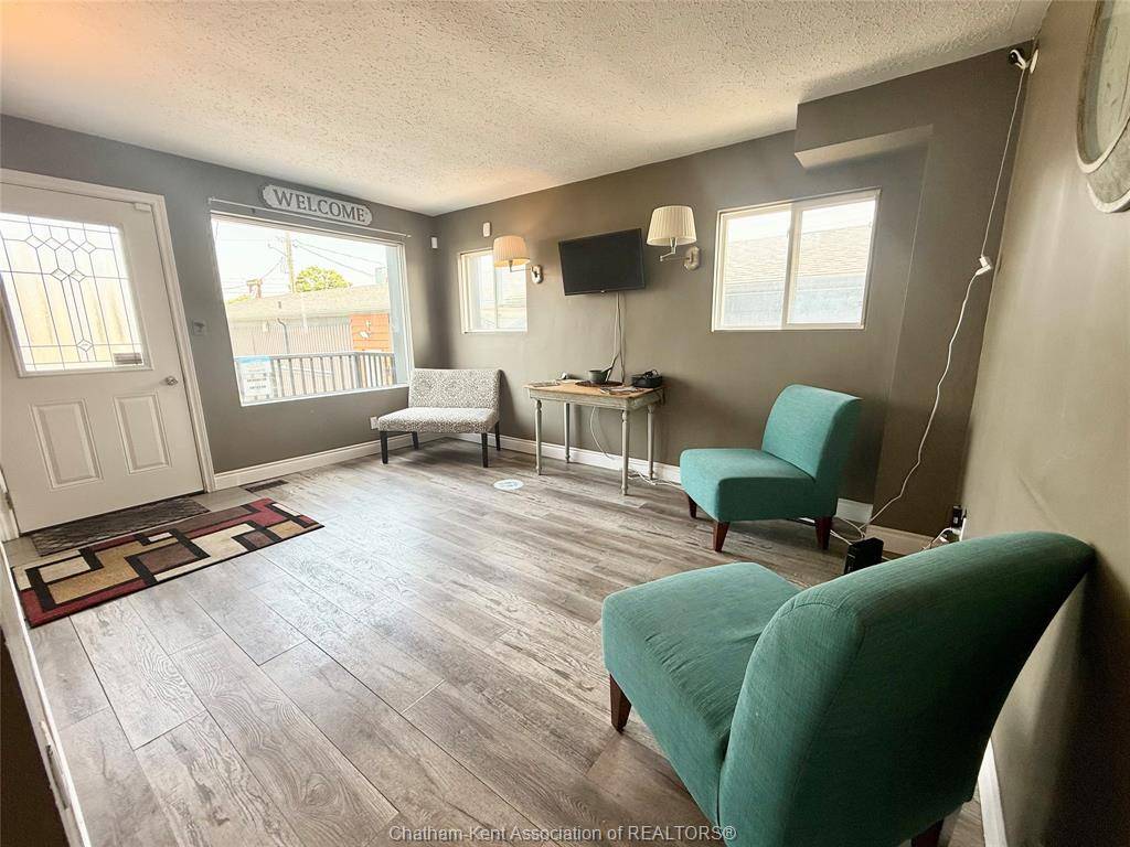 Chatham, ON N7L 1X3,448 Grand Avenue East