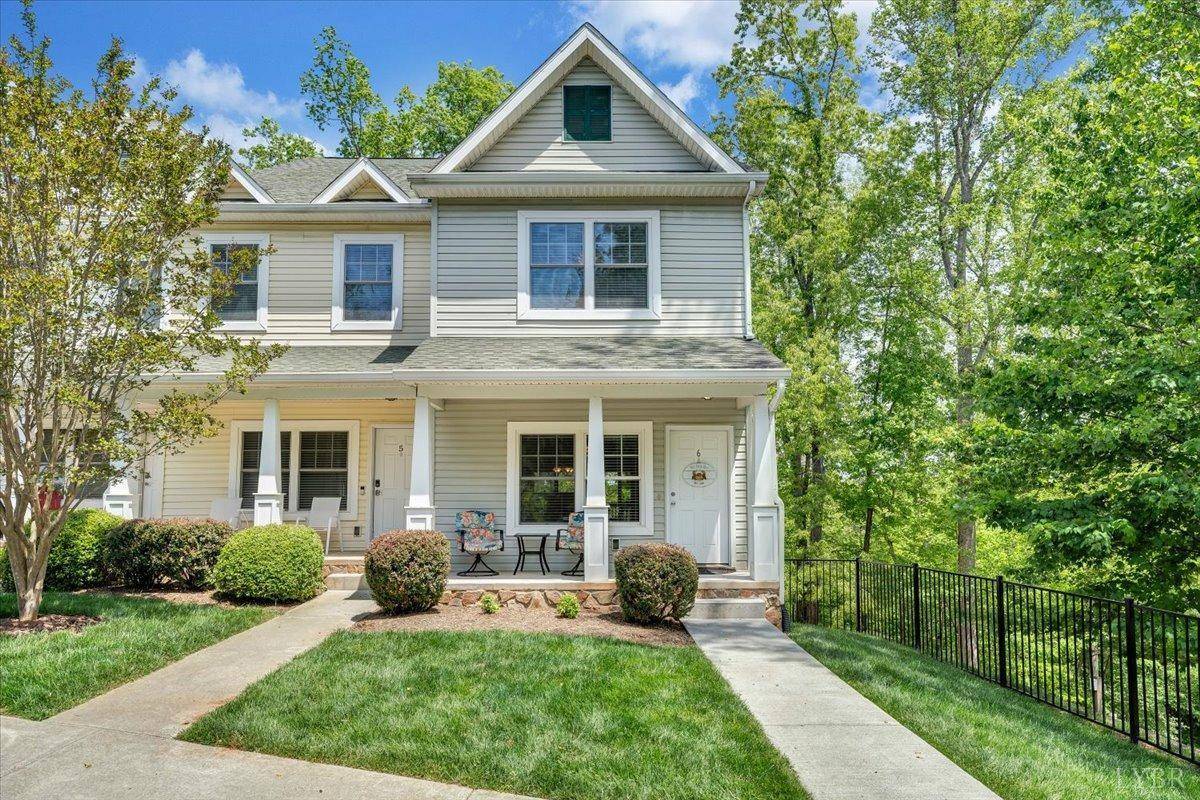 232 Mountain Cove, Hardy, VA 24101