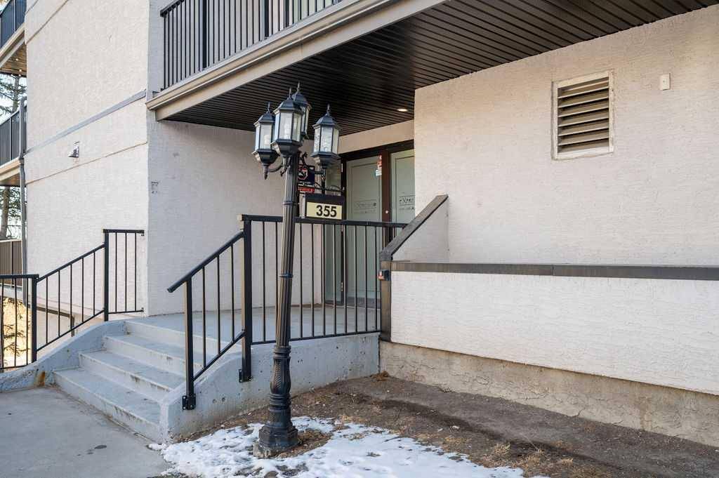 Calgary, AB T2E 0K9,355 5 AVE Northeast #210