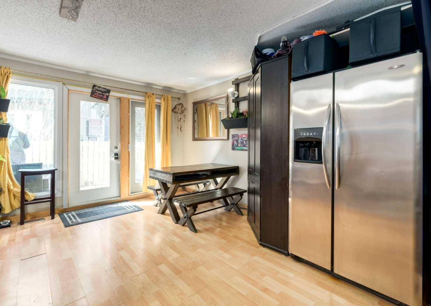 97 Grier PL NE #2, Calgary, AB T2K5Y5