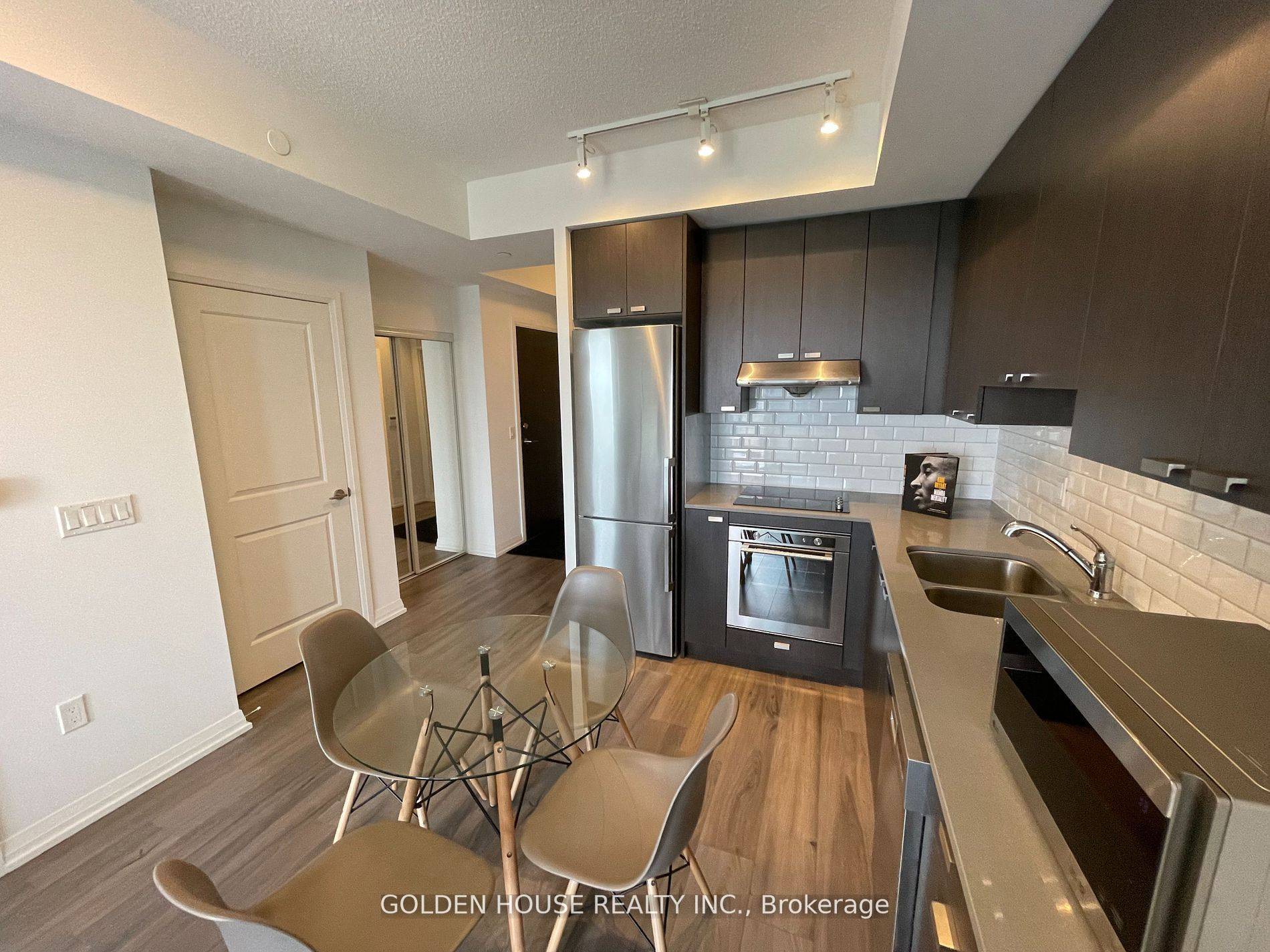 Toronto C15, ON M2J 0C9,50 Ann O'Reilly RD #2201