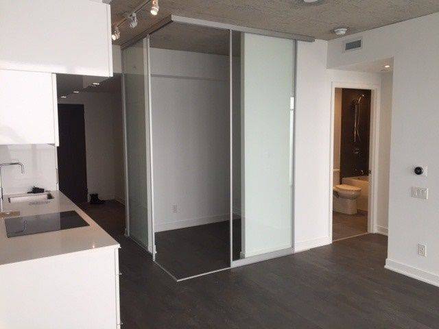 Toronto C10, ON M4P 1R4,185 Roehampton AVE #3006
