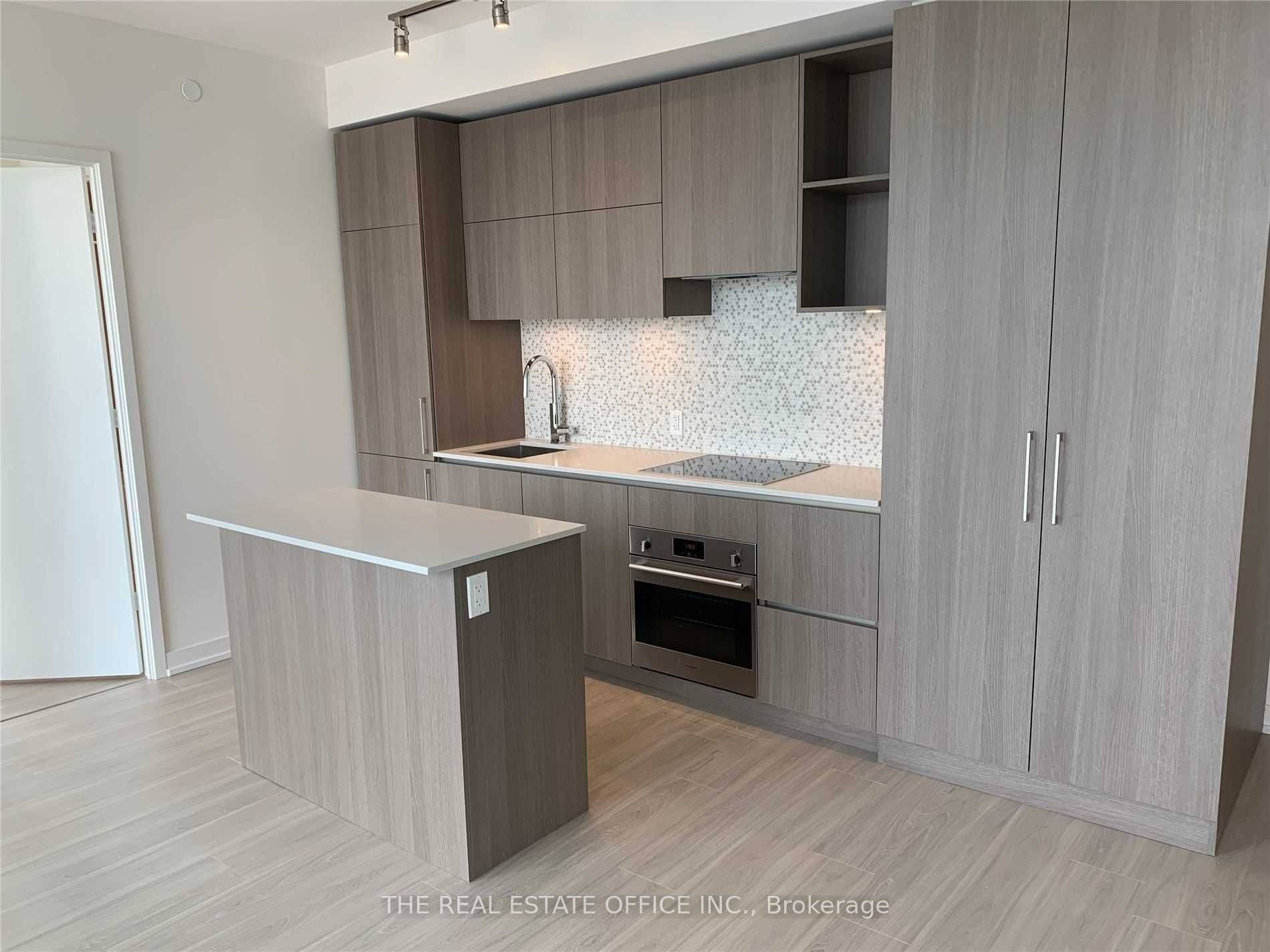 Toronto C02, ON M4W 0B1,1 Yorkville AVE #1705