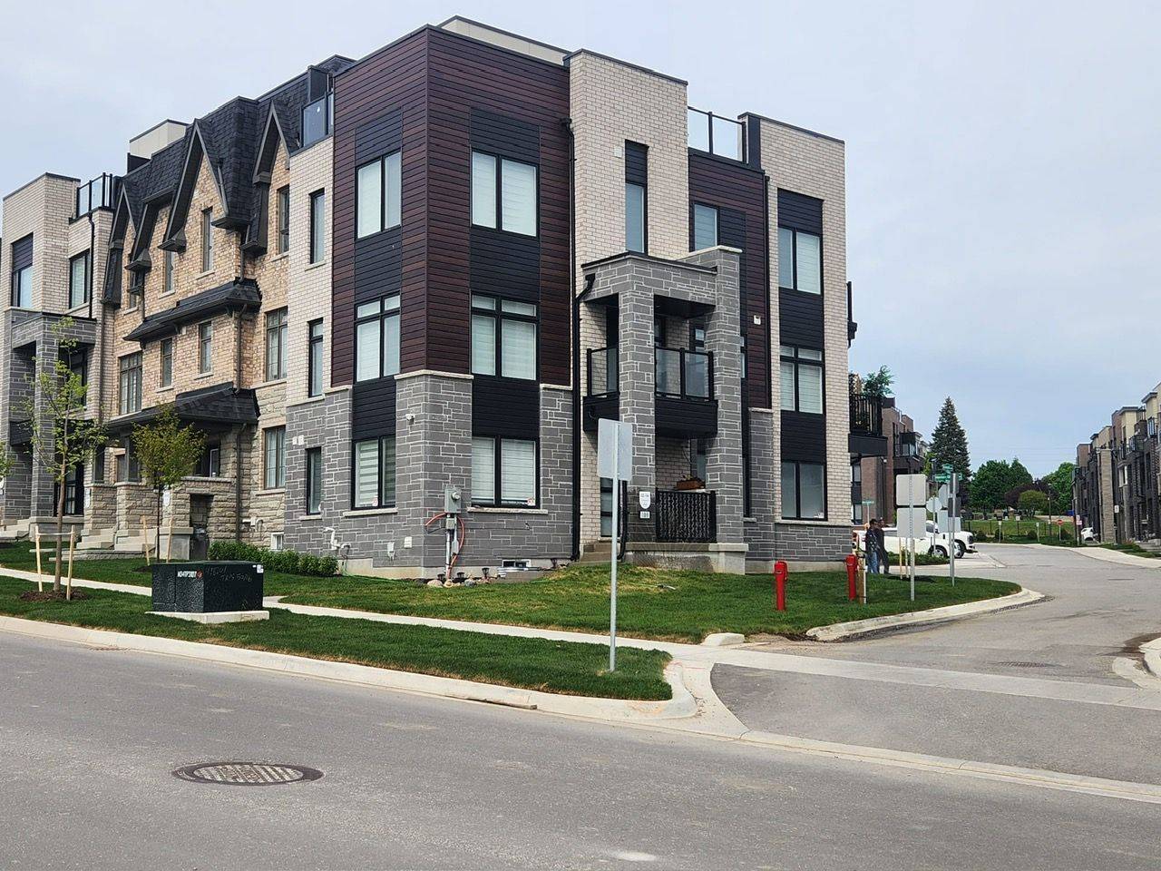 Markham, ON L6C 3L7,109 Yorkton BLVD