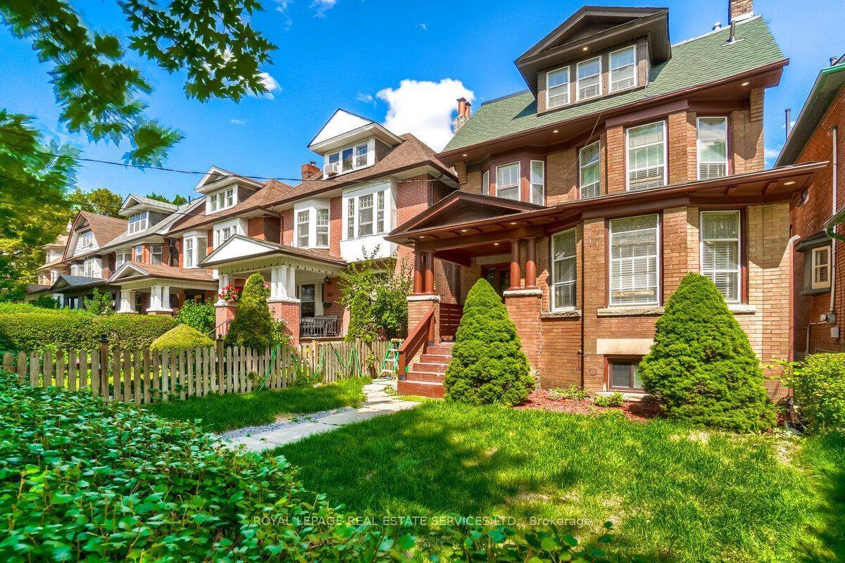 31 Tyndall AVE, Toronto W01, ON M6K 2E9