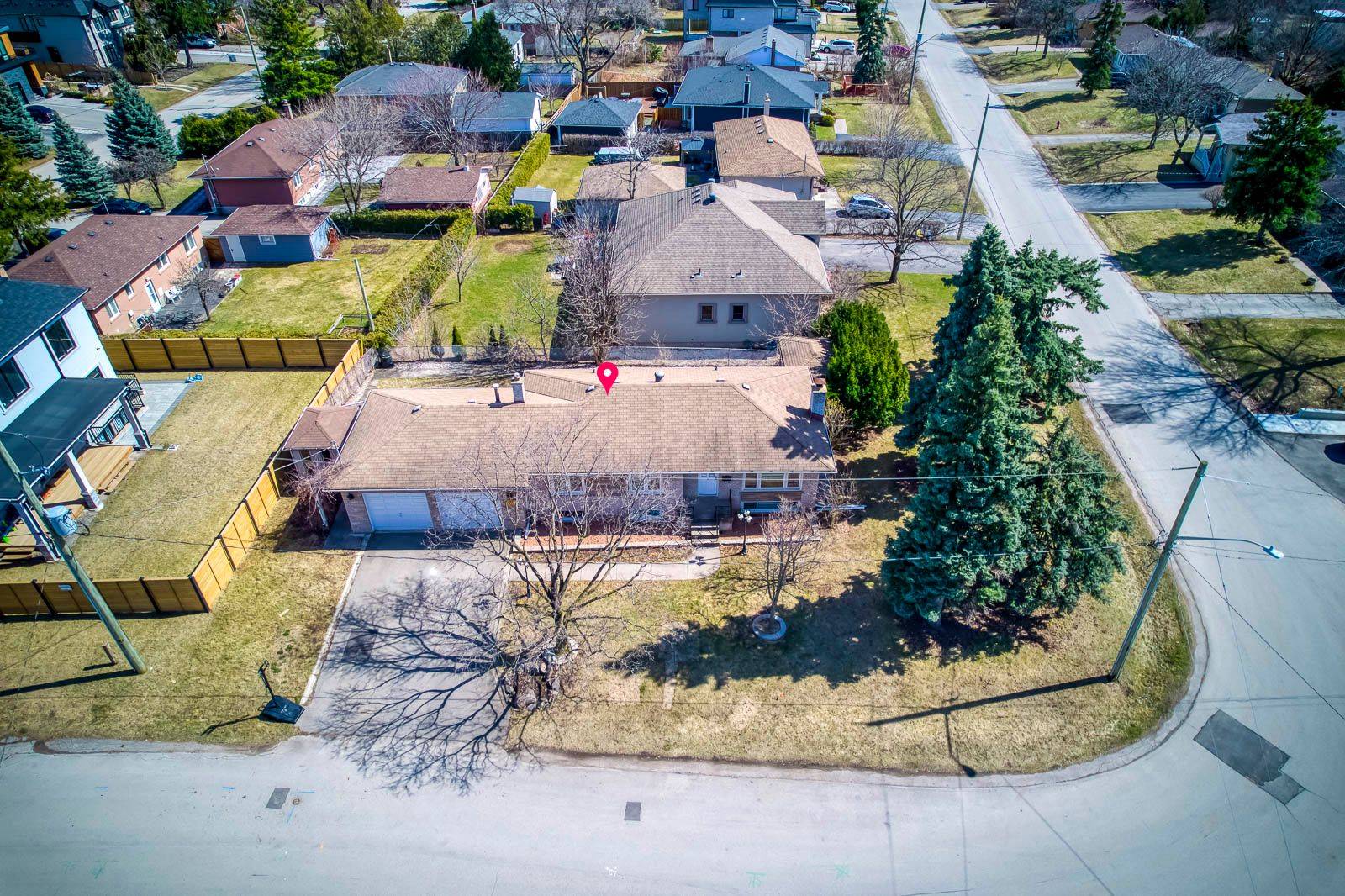 577 Trudale CT, Oakville, ON L6L 4H2