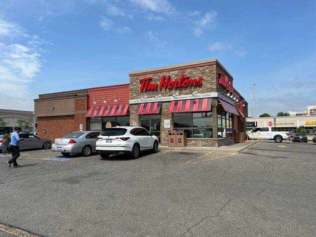 Brampton, ON L6Y 1N7,499 Main ST S #167