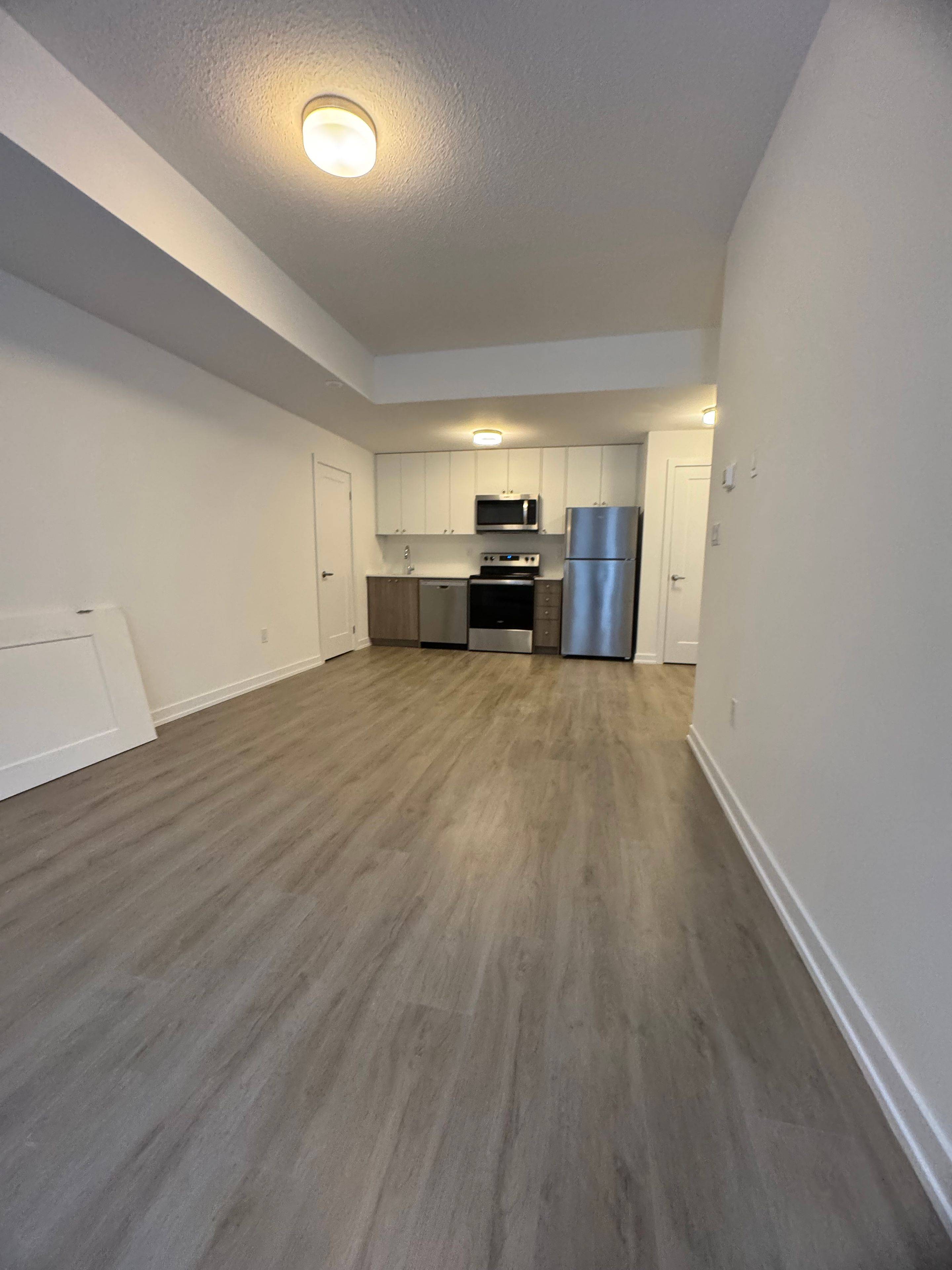 Kitchener, ON N2E 0L2,40 Palace ST #M185