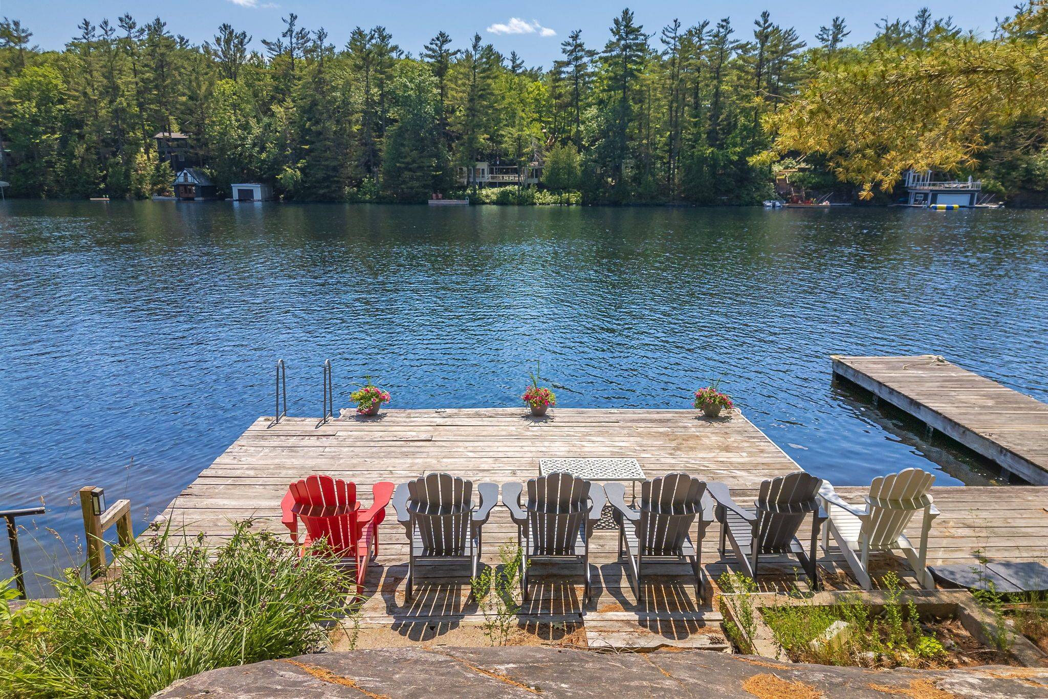 Gravenhurst, ON P1P 1R2,61 Island 26LM IS