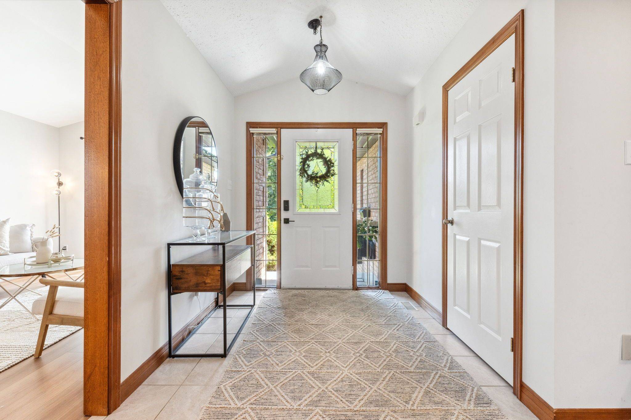 Hamilton, ON L8J 2V1,95 Gatestone DR