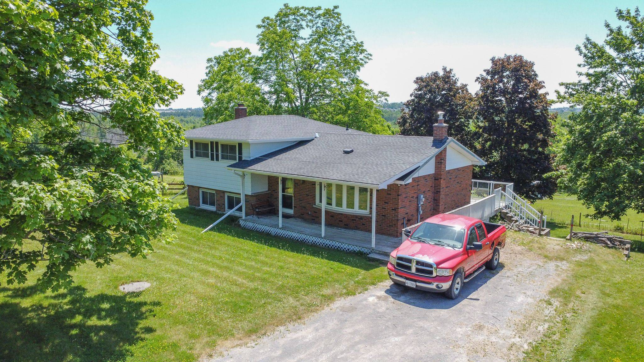 Selwyn, ON K9J 6X3,527 Lily Lake RD