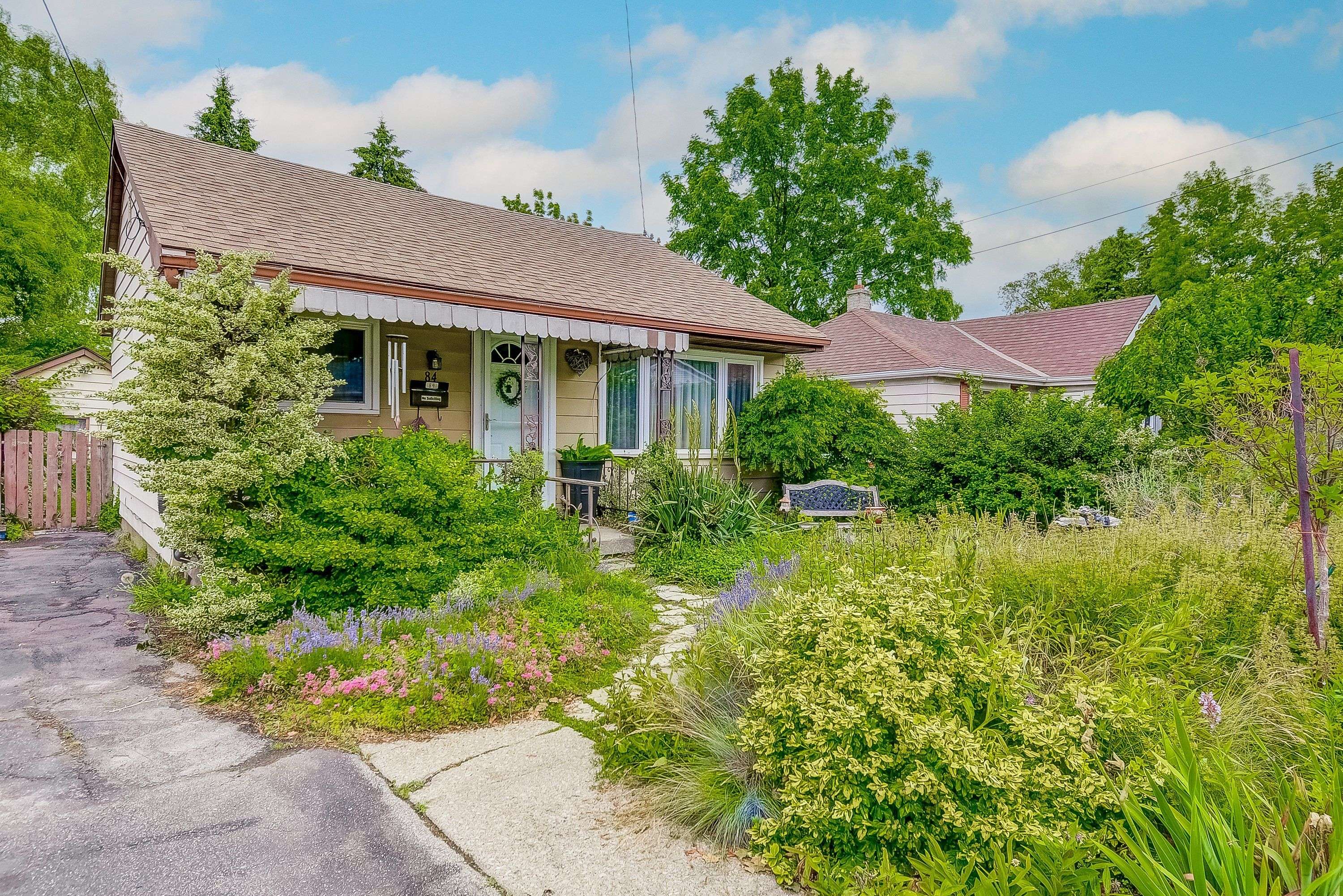 84 East 32 ST, Hamilton, ON L8V 3R9