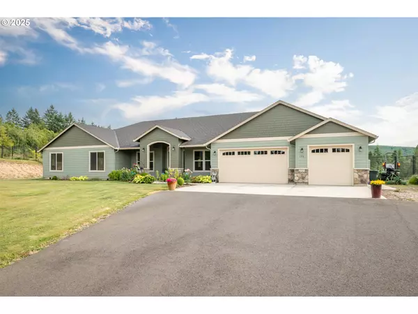 Kelso, WA 98626,192 CROSS CREEK RD