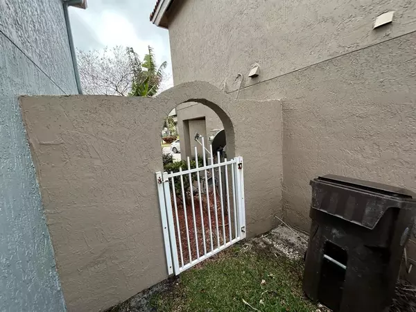 West Palm Beach, FL 33411,3292 Bollard Rd