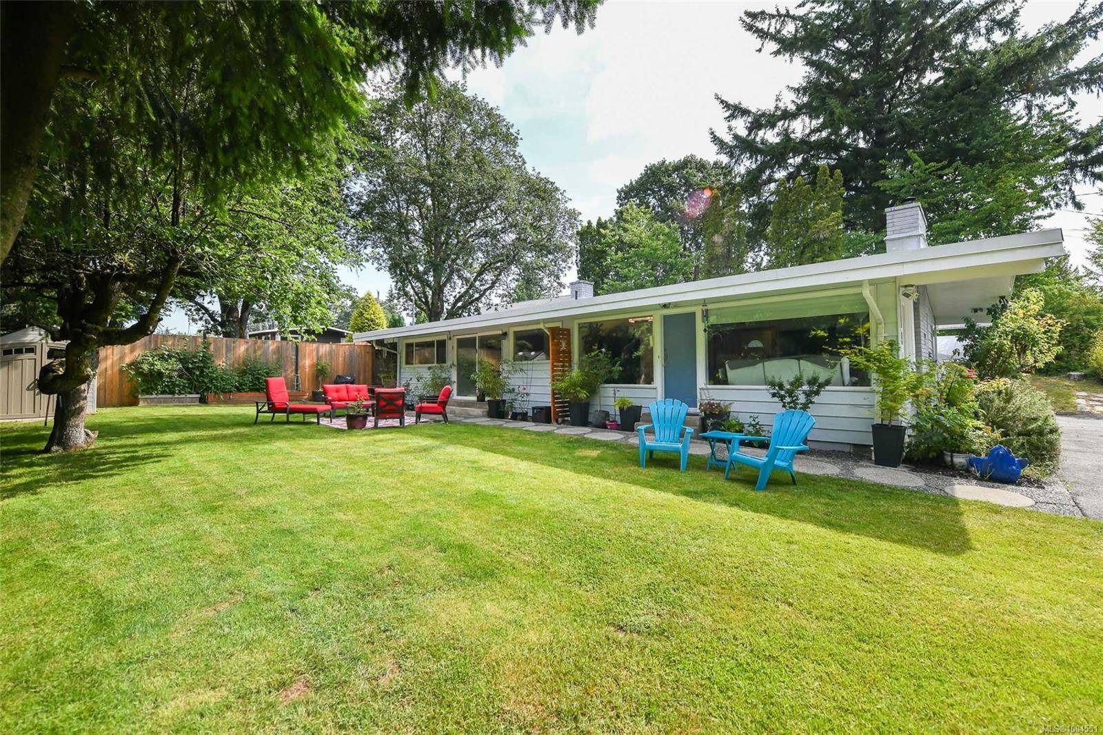 4740 Island Hwy N, Courtenay, BC V9N 5Y7