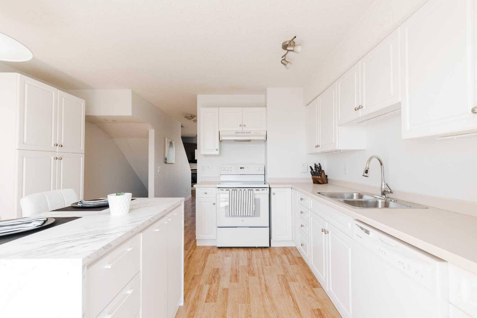 Fort Mcmurray, AB T9H 5N9,123 Arabian DR #105
