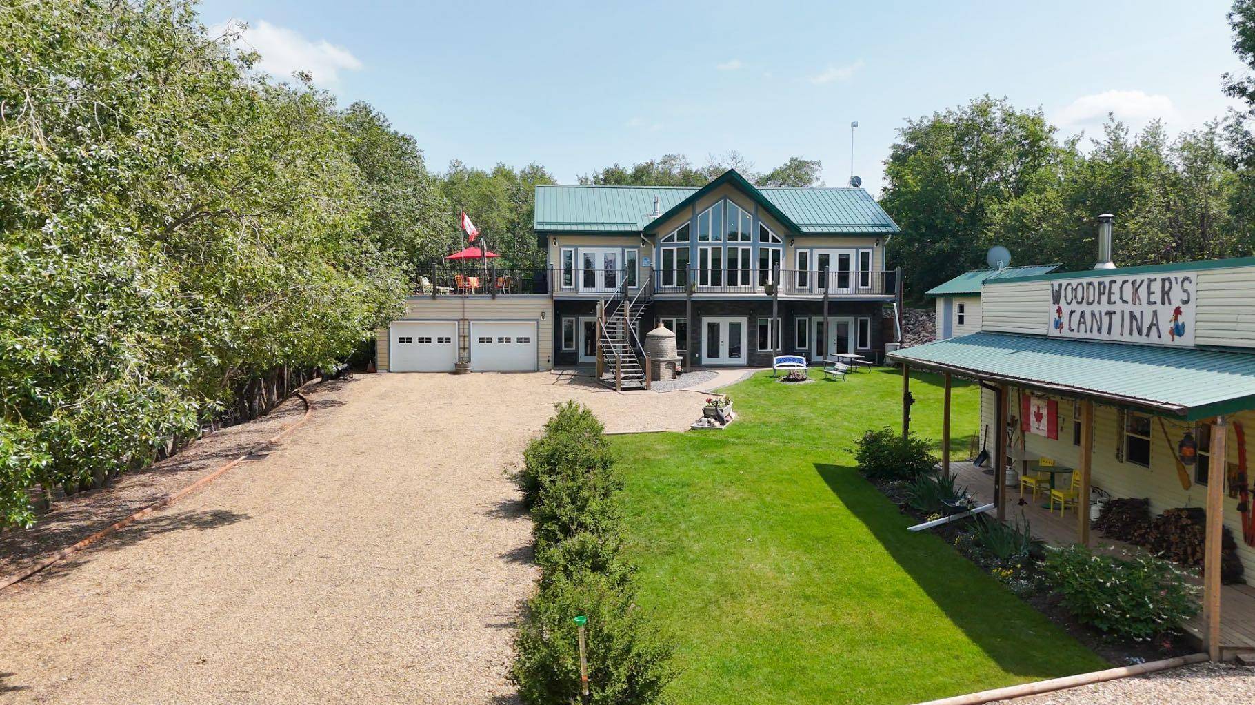 11 Aimie AVE, White Sands, AB T0C 2L0