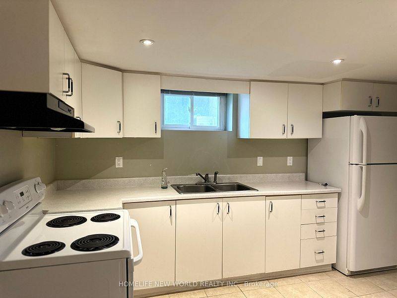 Richmond Hill, ON L4C 2S6,294 Taylor Mills DR S #Lower