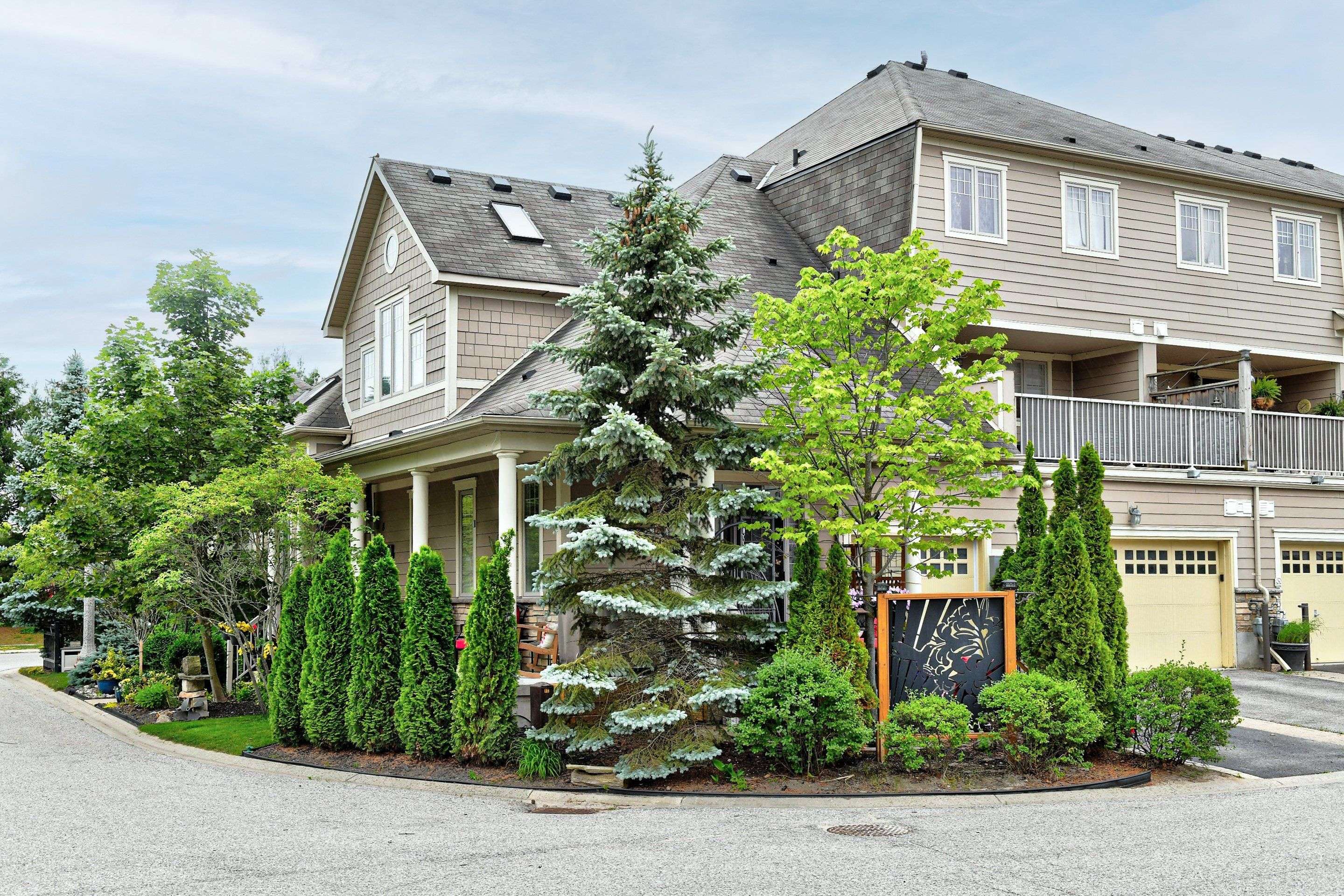 Wasaga Beach, ON L9Z 0E4,8 Covington Blue CRES