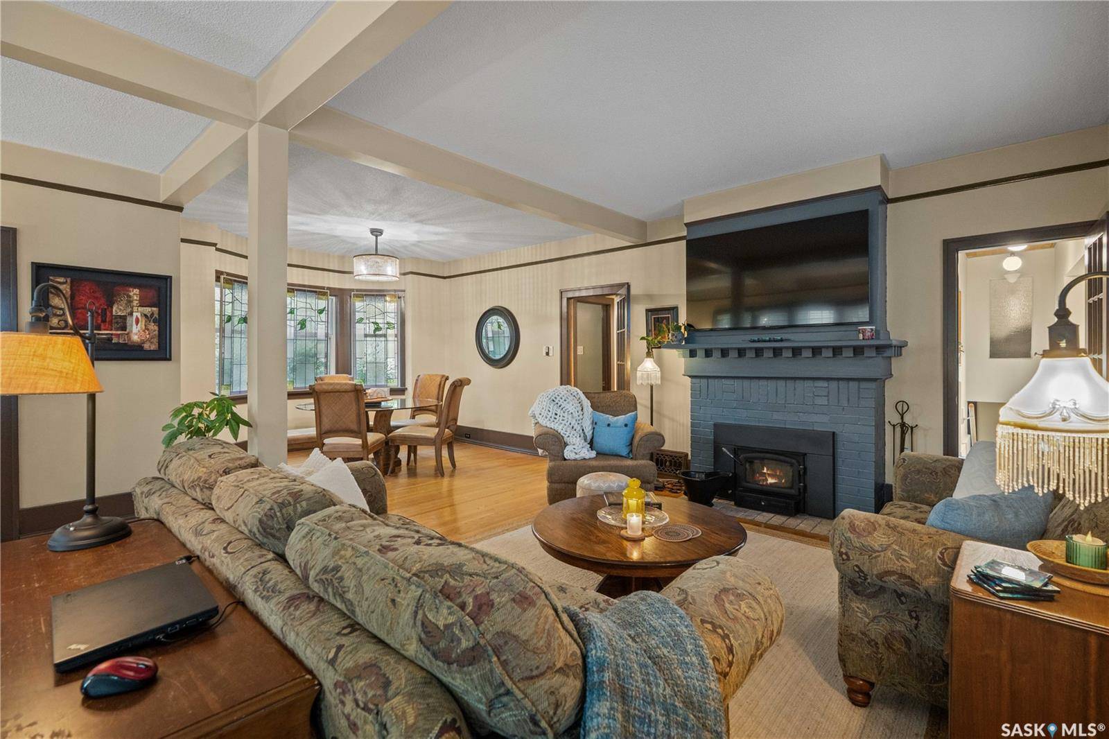 Regina, SK S4T 6N4,186 Angus CRESCENT