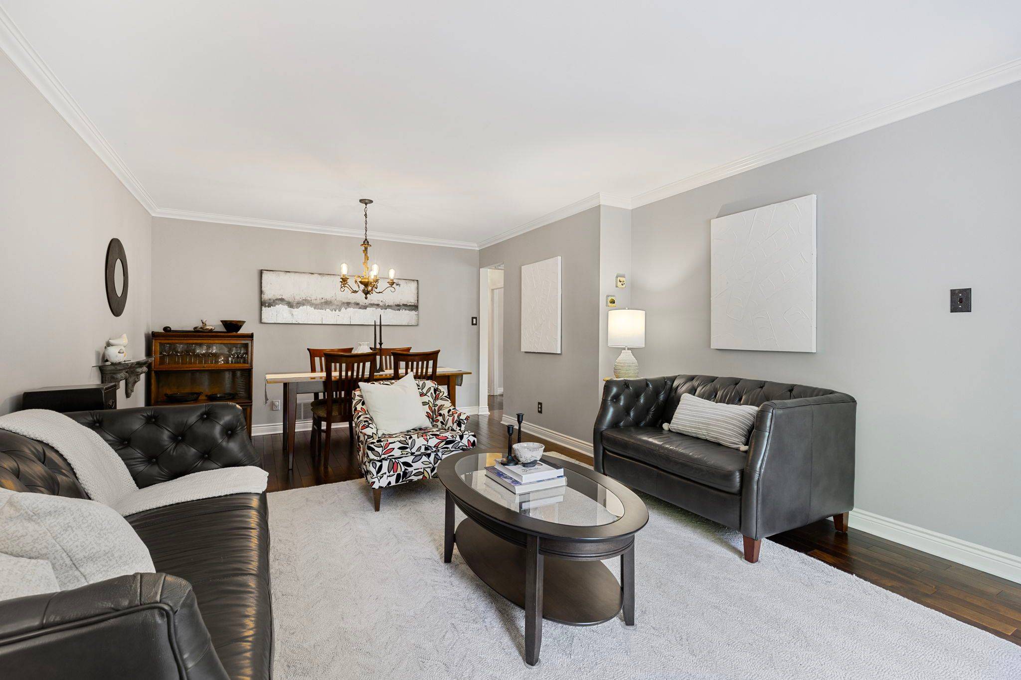 Brampton, ON L6Y 1V5,24 Ladore DR