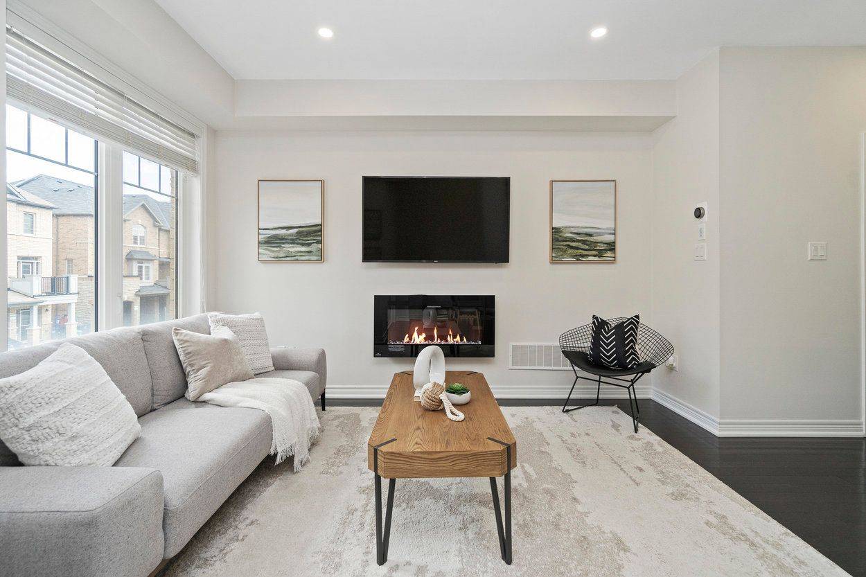 22 Haymarket DR, Brampton, ON L7A 5C3