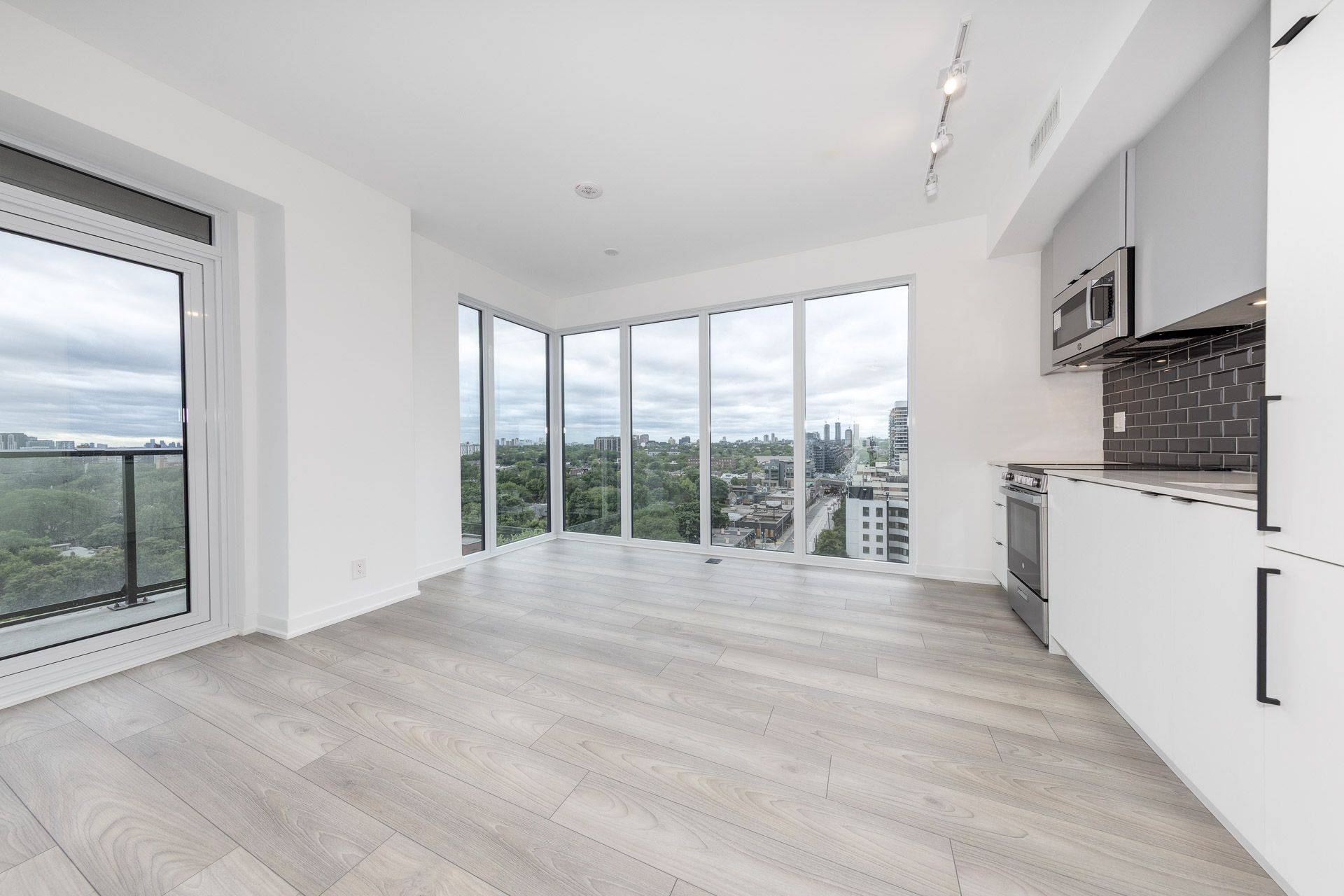 285 Dufferin ST #1024, Toronto W01, ON M6K 0J2