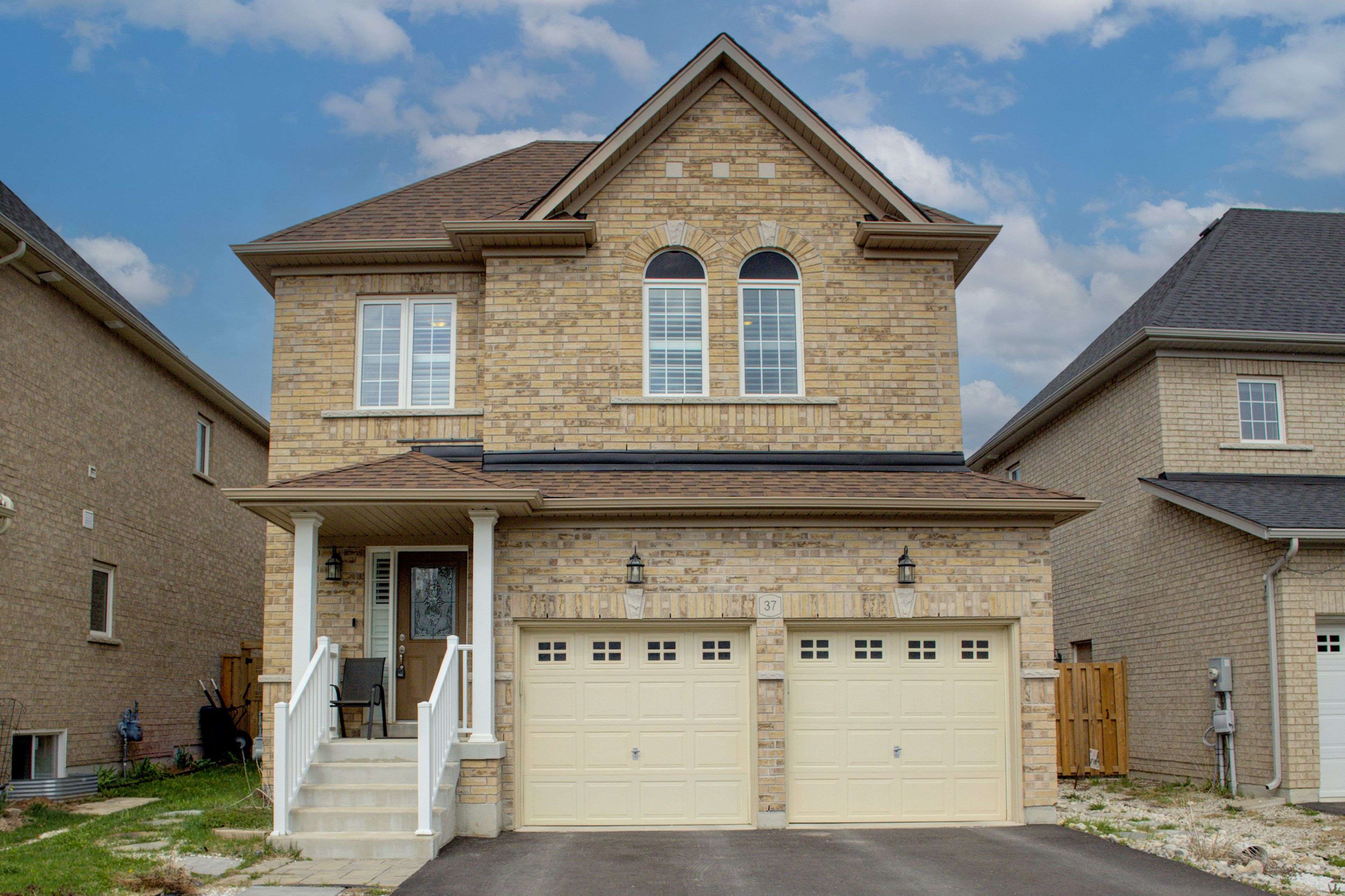 Centre Wellington, ON N1M 0E4,37 Vincent ST
