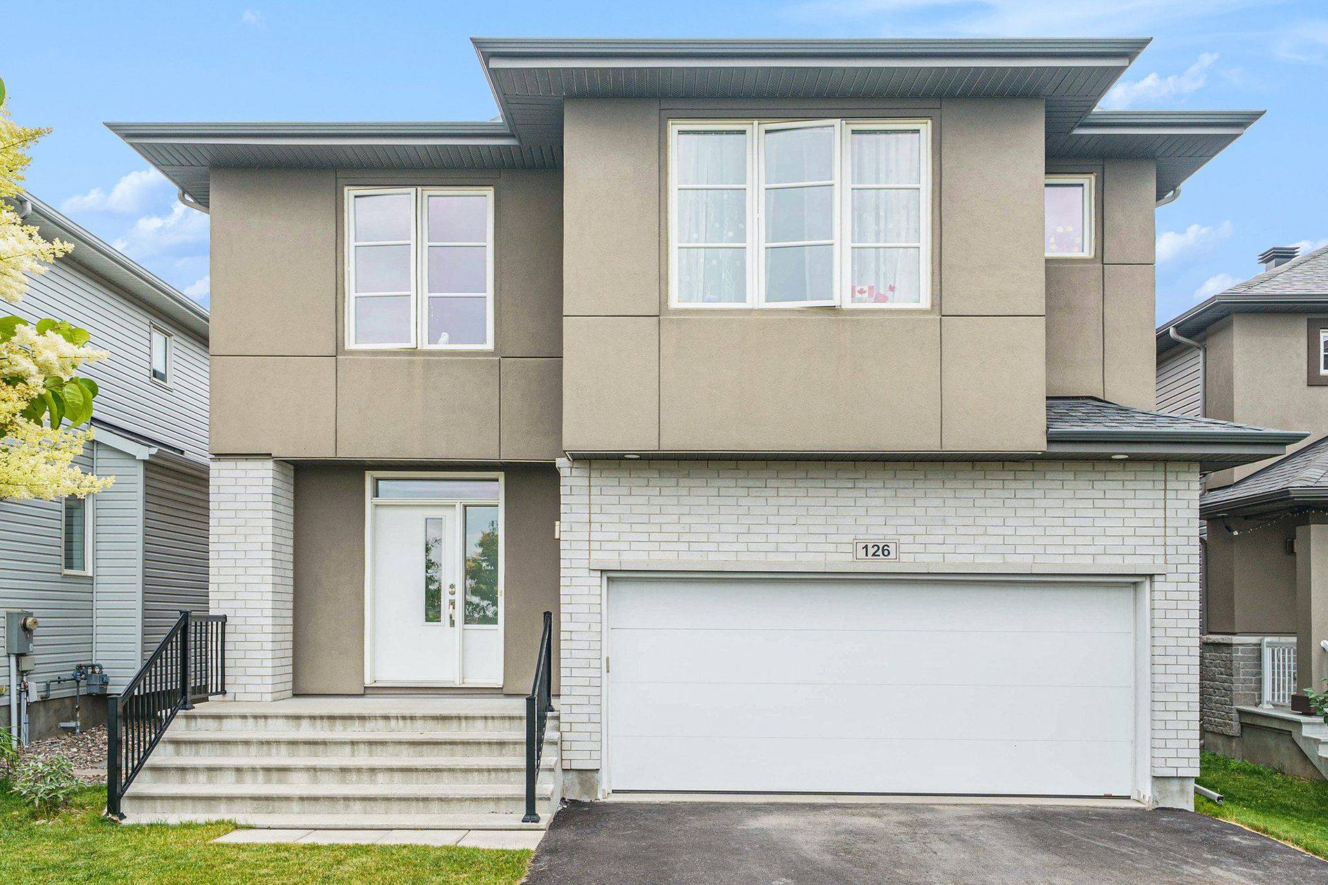 126 Groningen ST, Kanata, ON K2V 0C4