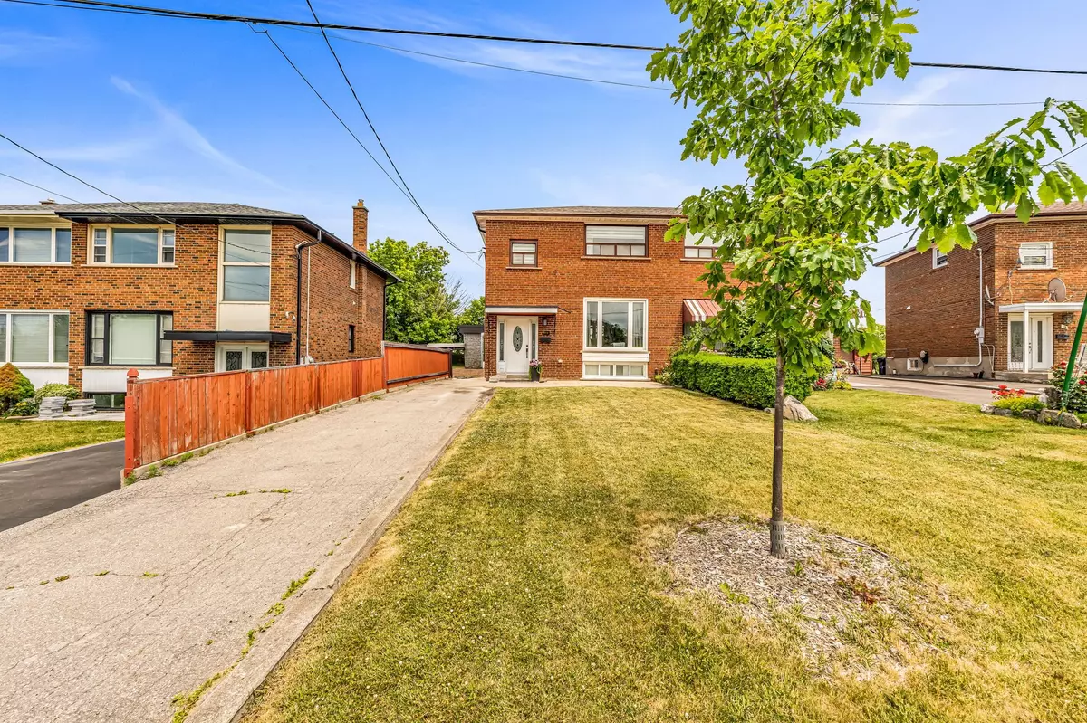 Toronto W05, ON M9M 2N5,23 Talent CRES